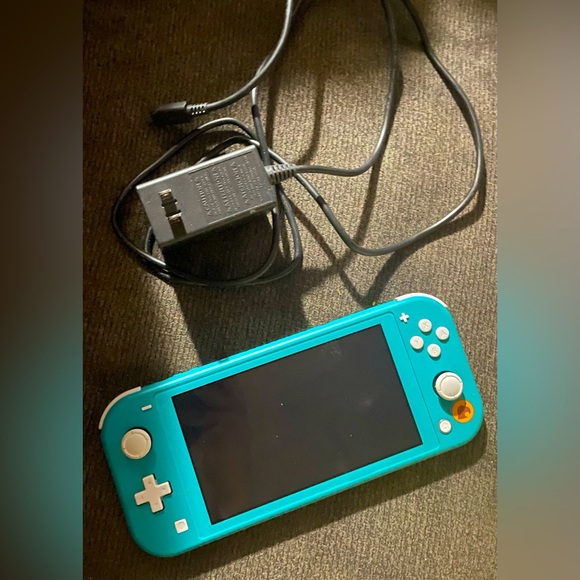 Nintendo Switch - Picture 3 of 7
